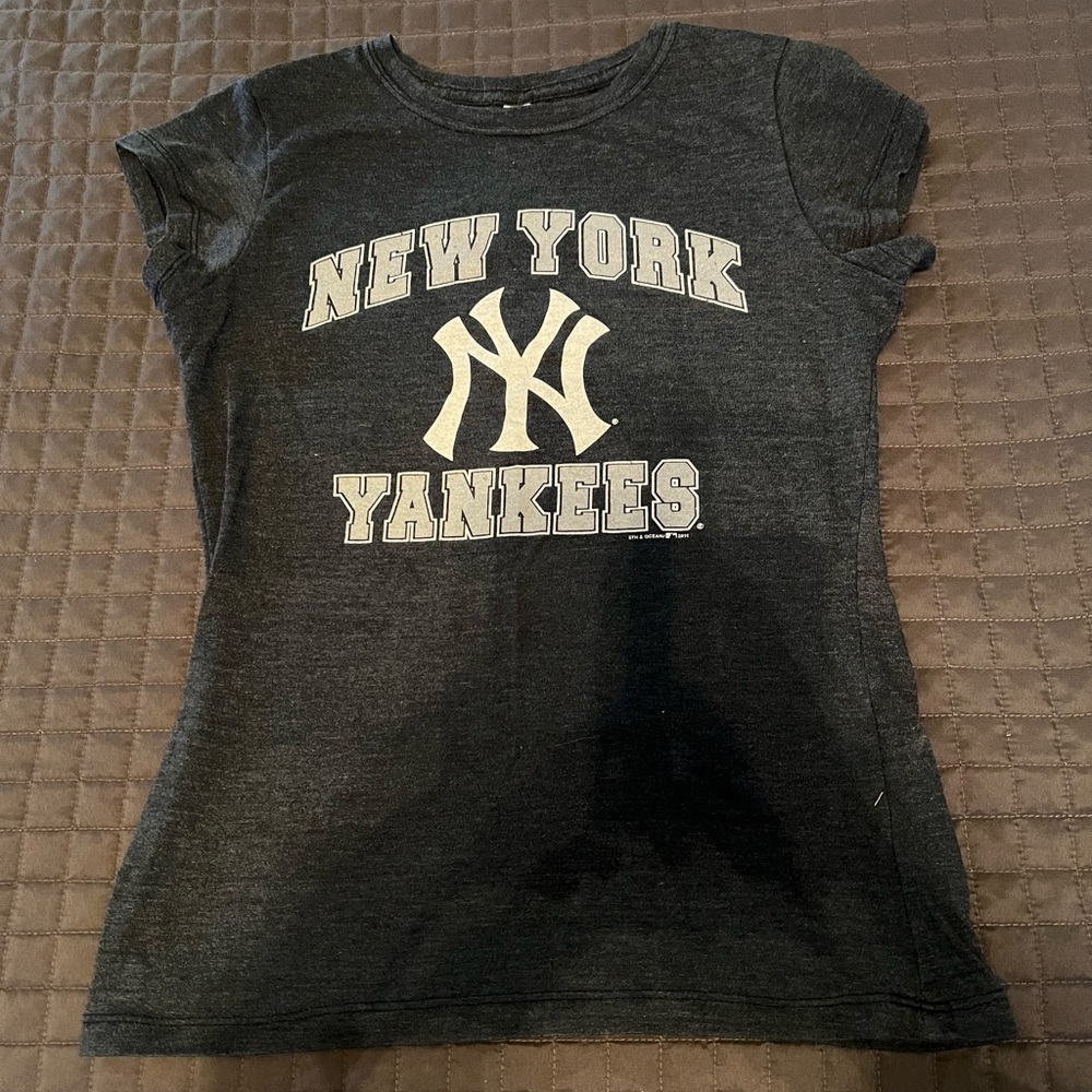 Juniors New York Yankees tee